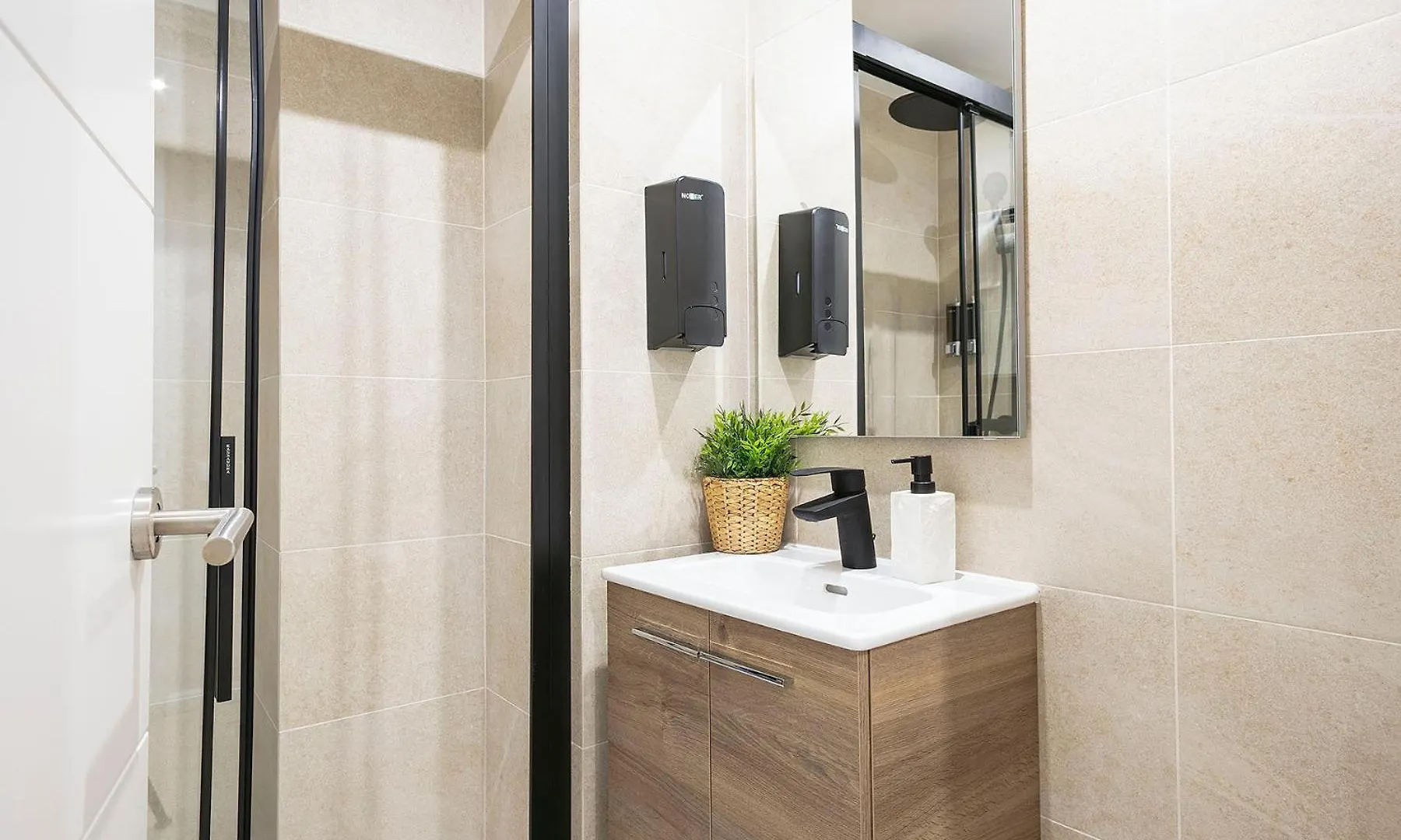Your Home - Camp Nou Apartment L'Hospitalet de Llobregat